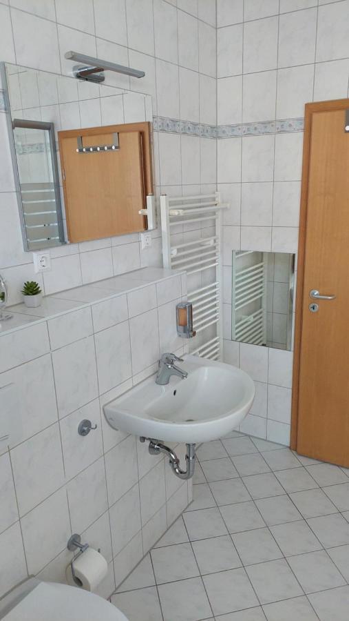 Neu! Ferienwohnung In Erfurt Exteriör bild